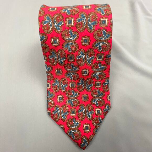 Liberty of London Tie | Red Paisley Silk | 59x3.5 Made in USA Vintage - Picture 1 of 3